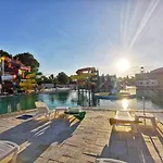 Проживание в семье Casa Carina *