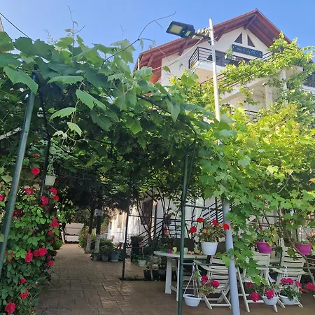 Casa Carina منزل للإقامة جوبيتر